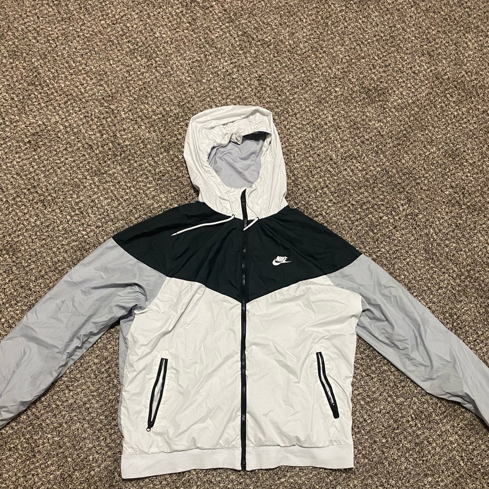 Nike windbreaker jacket (men XL)